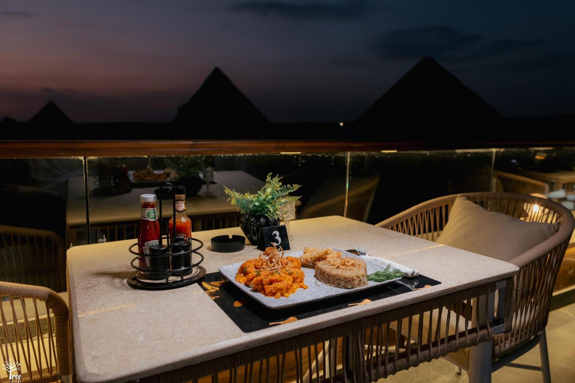 Shadow Pyramids Suites And Jacuzzi Kafret el-Gabal Exteriér fotografie